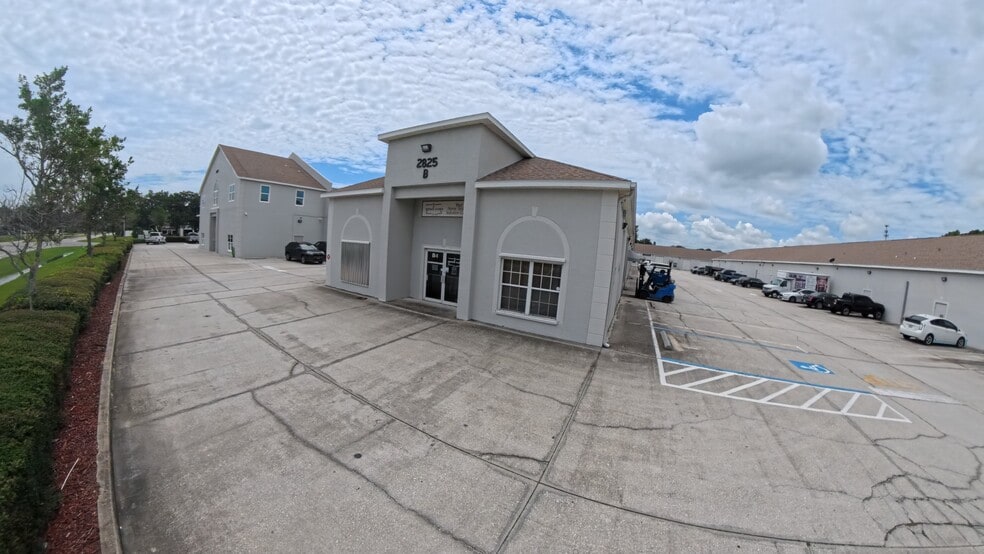 More Photos Of 2825 Business Center Blvd, Melbourne Distribution For Lease