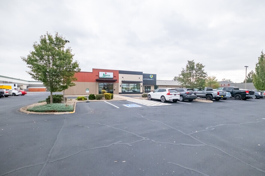 More Photos Of 1241 SE Clay St, Albany Storefront For Sale