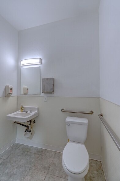 More Photos Of 1212 E Pennsylvania St, Tucson Unknown For Lease