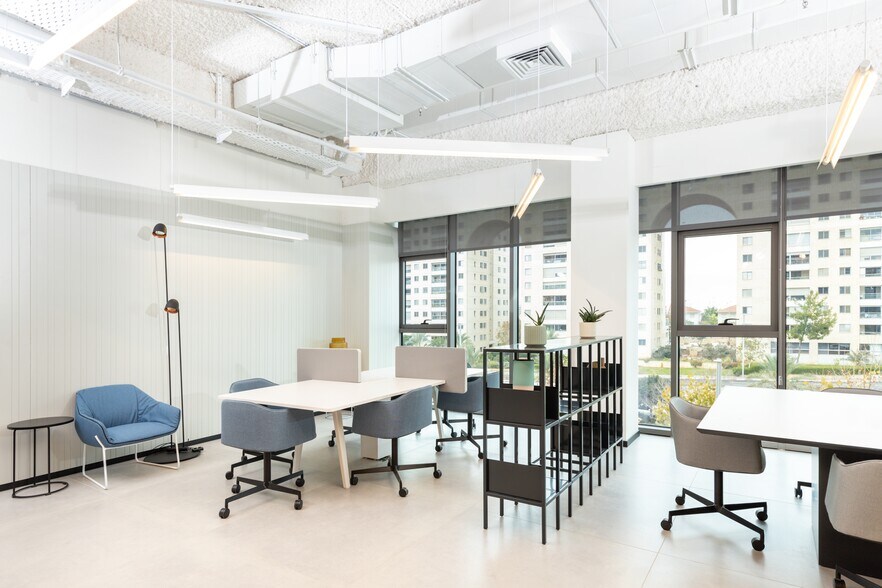 More Photos Of 39 State Route 12, Flemington Coworking Space
