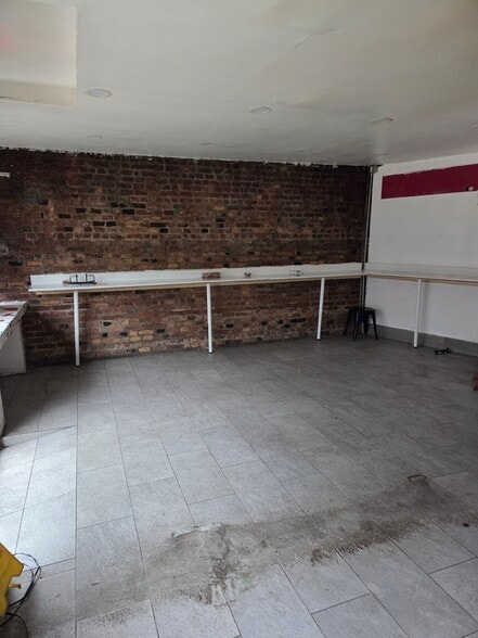 More Photos Of 626 Manhattan Ave, Brooklyn Storefront Retail Residential For Lease