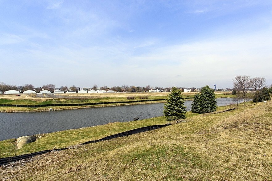 More Photos Of 247-249 S Weber Rd, Bolingbrook Land For Sale