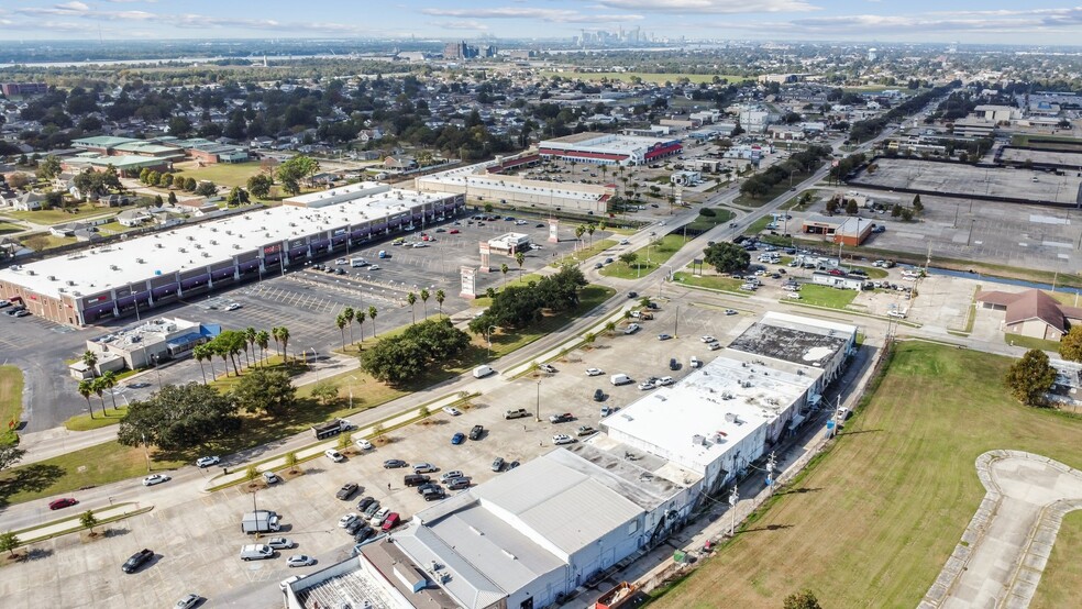 More Photos Of 8717 W Judge Perez Dr, Chalmette Office For Sale