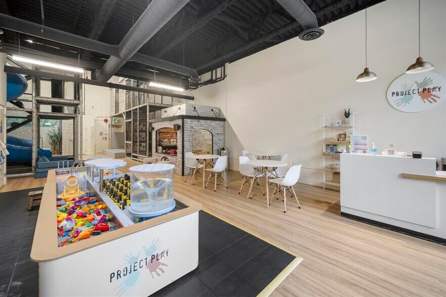 More Photos Of 19748A 86th Av, Langley Warehouse For Sale