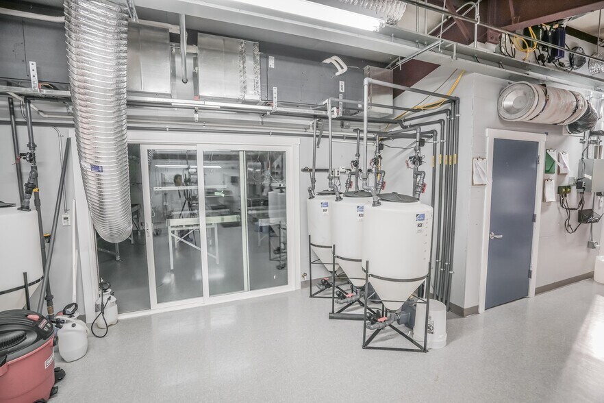 More Photos Of 3735 Eagle Loop, Hood River Warehouse For Sale