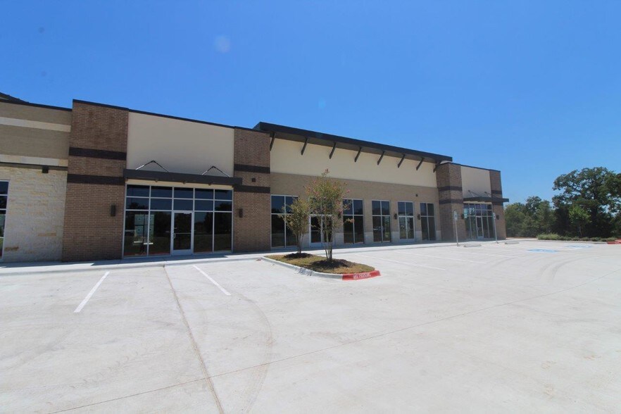 More Photos Of 3004 Holleman Dr S, College Station Storefront Retail Office For Sale