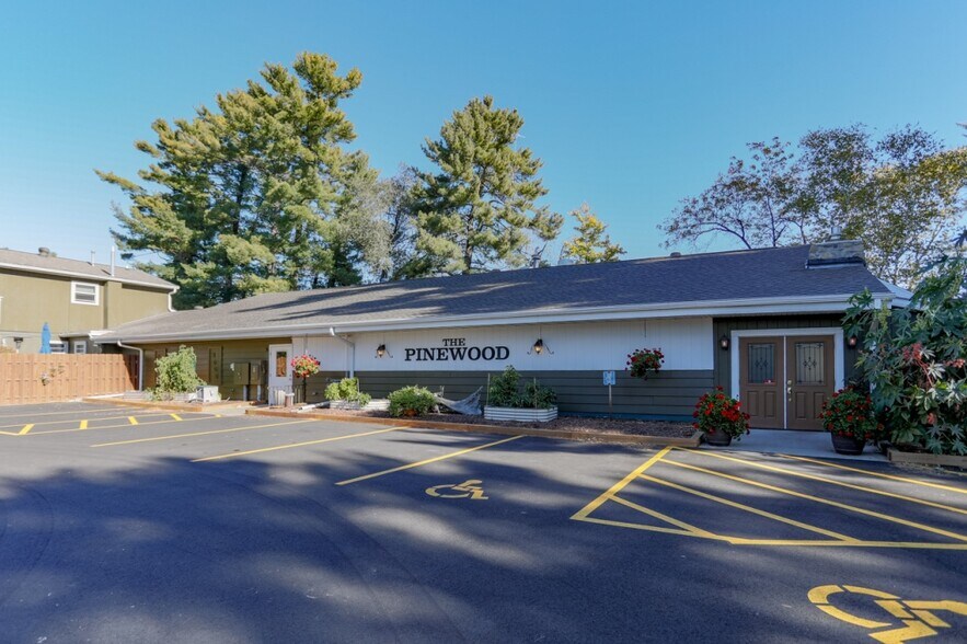 More Photos Of 147801 Half Moon Lake Dr, Mosinee General Retail For Sale