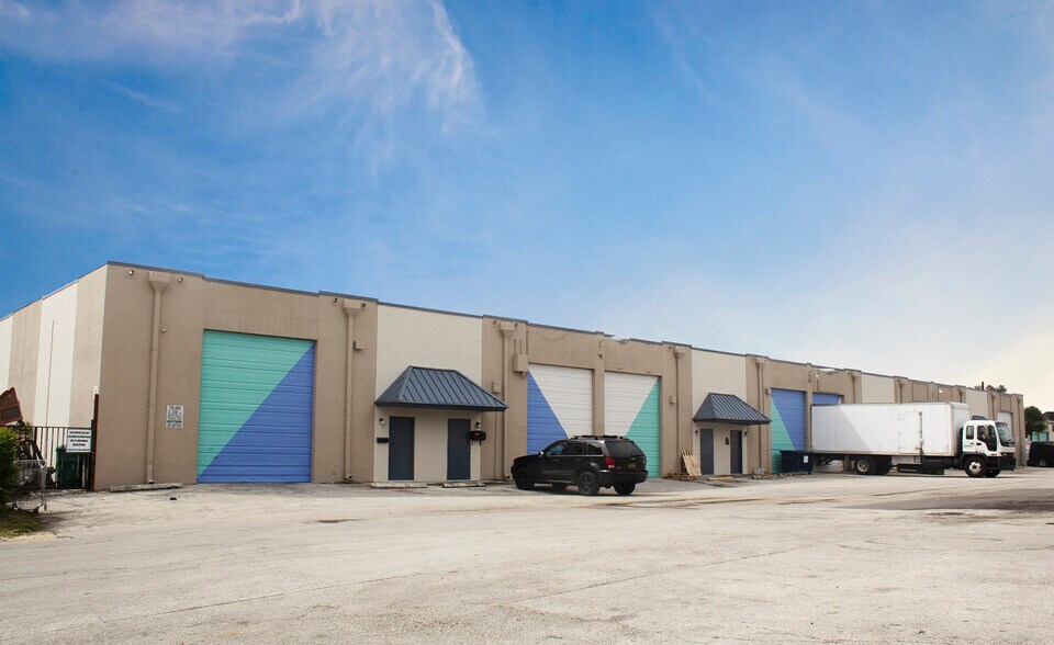 More Photos Of 7301-7325 NW 46th St, Miami Warehouse For Lease