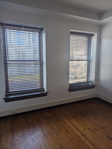 More Photos Of 125 N 4th St, Lafayette Office For Lease