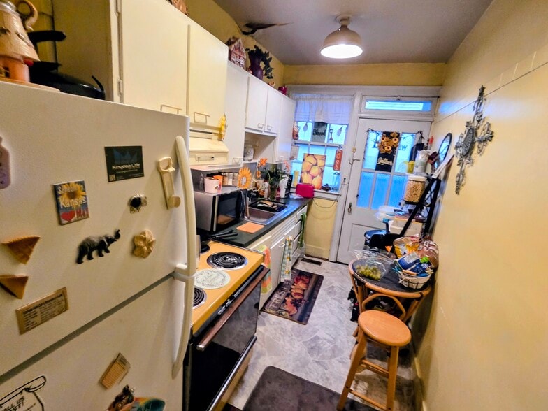 More Photos Of 1611 Franklin Ave, Charleston Apartments For Sale