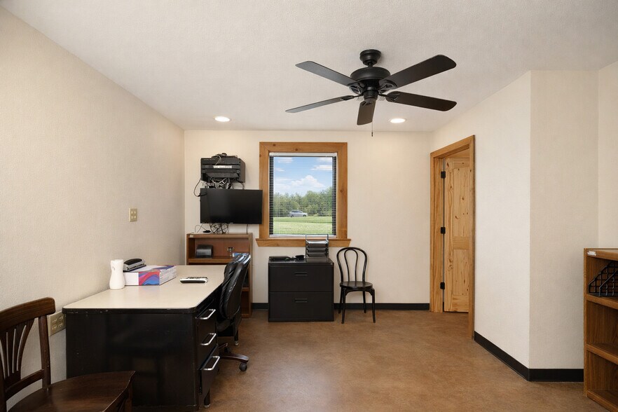 More Photos Of 3891 S Highway 365, Redfield Freestanding For Sale
