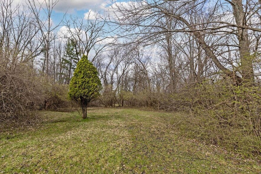 More Photos Of 132-136 Highland Ave, Worthington Land For Sale
