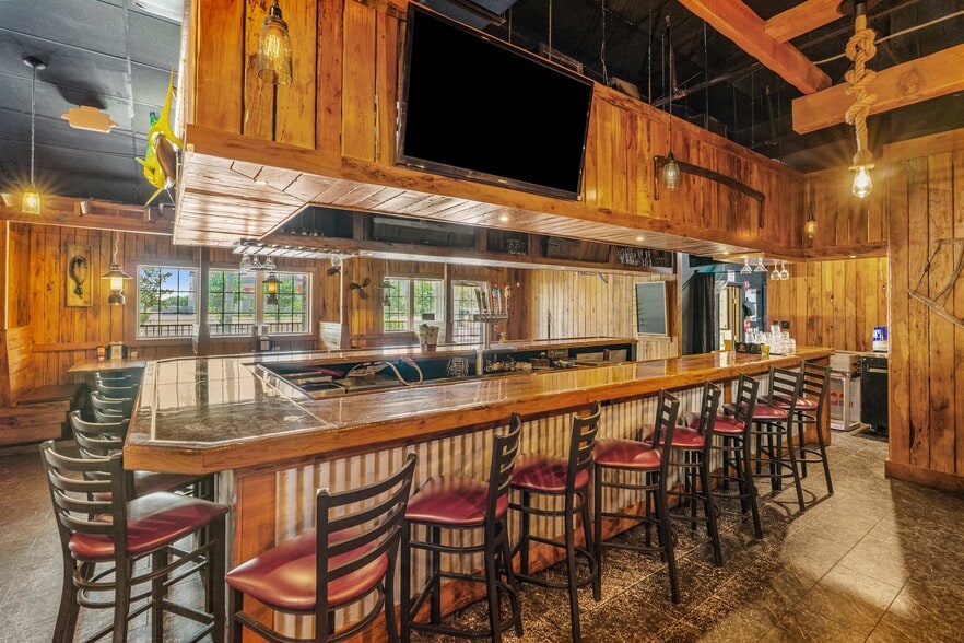 More Photos Of 4170 Us-1 Hwy, Edgewater Restaurant For Lease