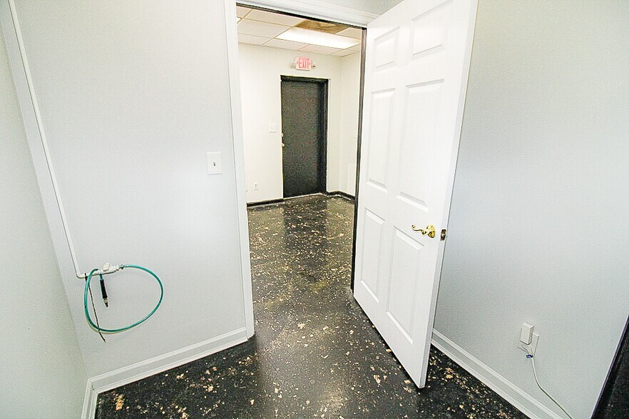 More Photos Of 5317 Stanton Rd, Knoxville Medical For Lease