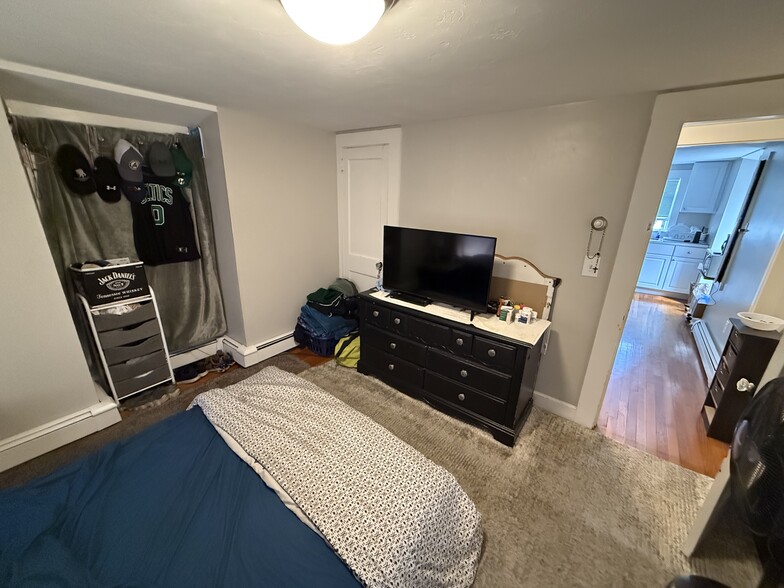 More Photos Of 83 Summit St, Rockland Apartments For Sale