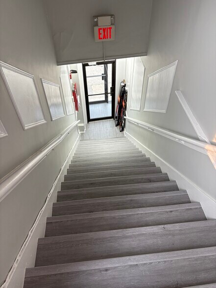 More Photos Of 354 Bloomfield Ave, Caldwell Storefront Retail Office For Lease