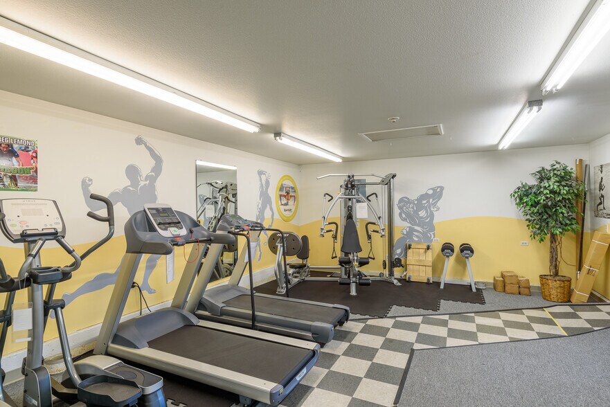 More Photos Of 1227 NW Galveston Ave, Bend Storefront Retail Office For Sale