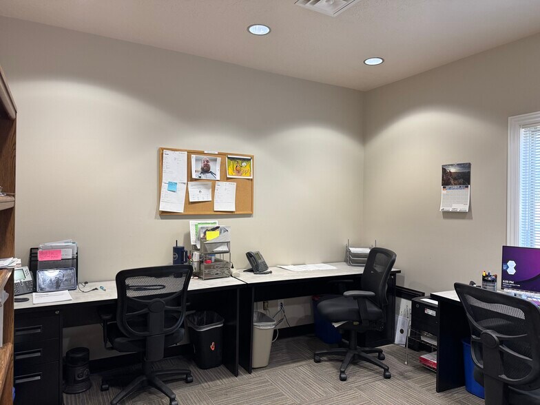 More Photos Of 97 Professional Way, Payson Office For Sale