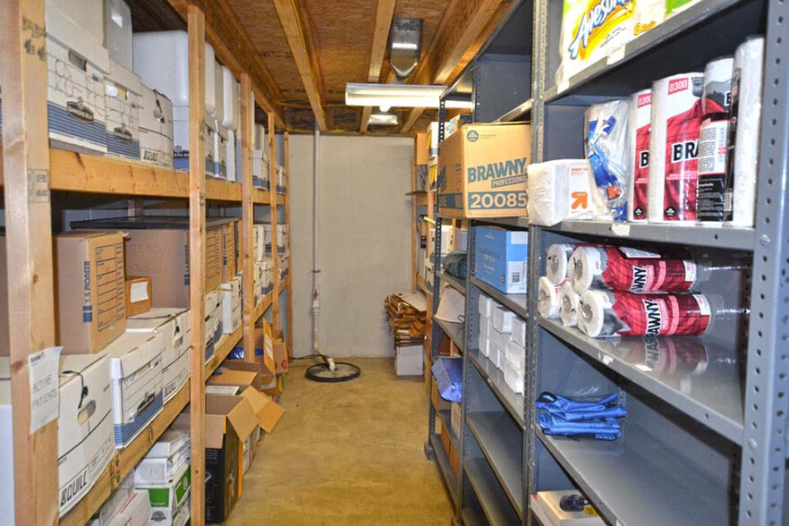 More Photos Of 404 W Bethalto Dr, Bethalto Medical For Sale