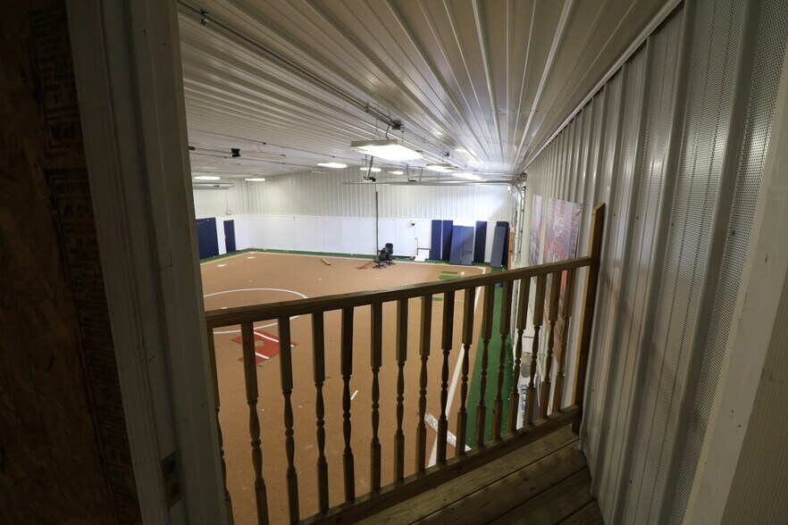 More Photos Of 1223 E Sciota Ave, Peoria Heights Industrial For Lease