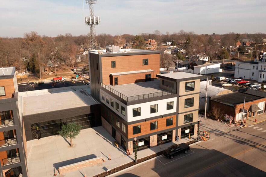 More Photos Of 400 N Main St, Edwardsville Apartments For Lease