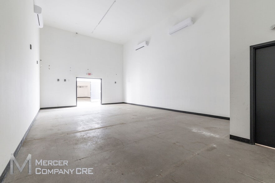 More Photos Of 2845 S Portland Ave, Oklahoma City Warehouse For Sale