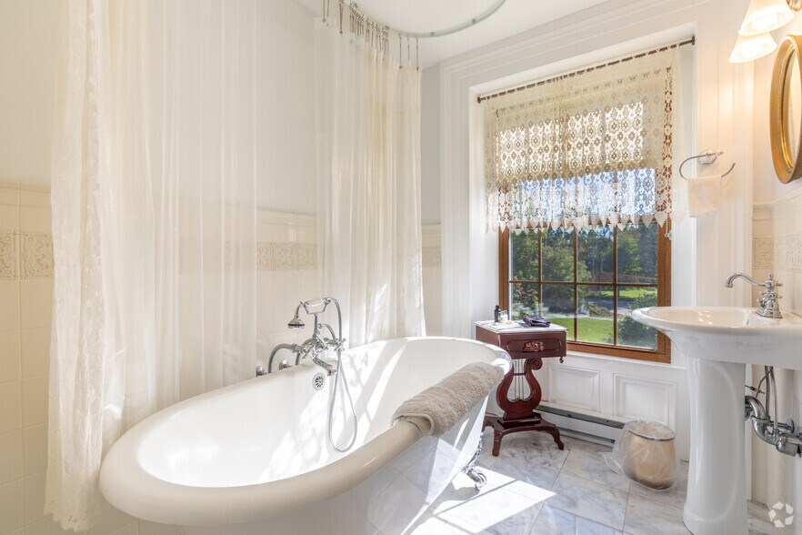 More Photos Of 1577 Route 52, Fishkill Hospitality For Sale