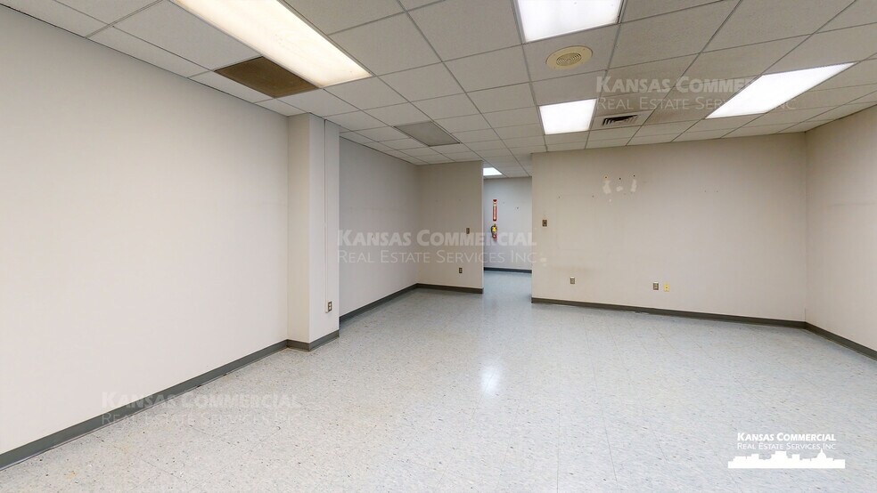 More Photos Of 400 SE Quincy St, Topeka Office For Lease