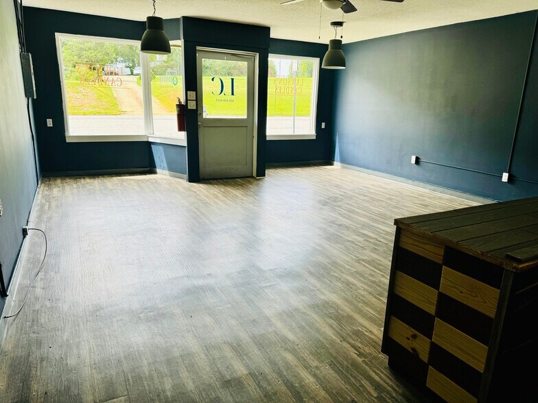 More Photos Of 605 College St, Morganton Office For Lease