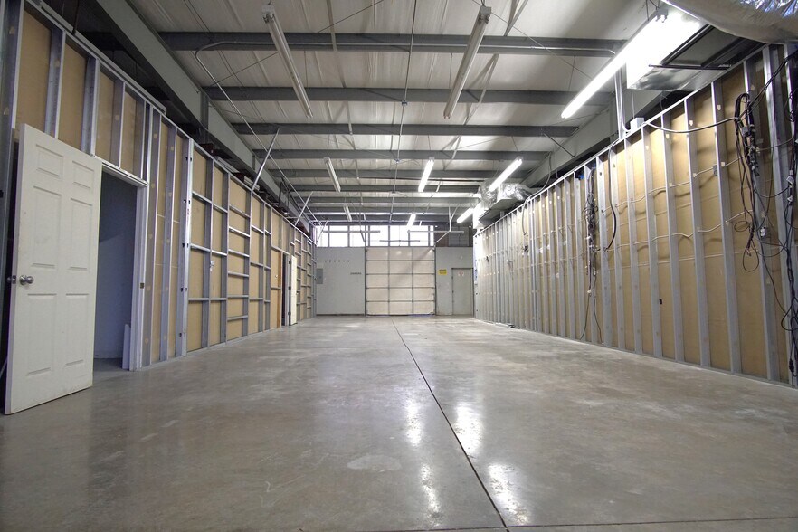 More Photos Of 2600 Linda Ln, Edmond Light Manufacturing For Lease