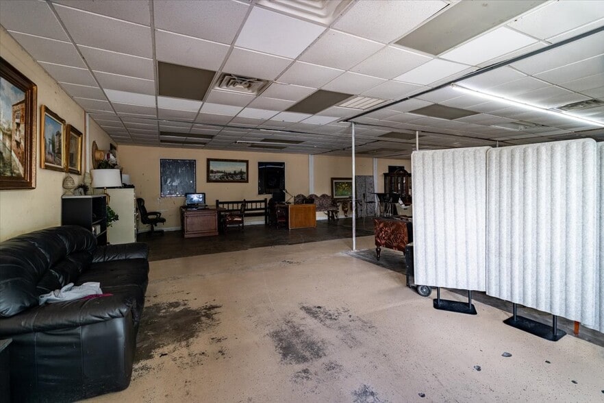 More Photos Of 12969 W Hardy Rd, Houston Warehouse For Sale