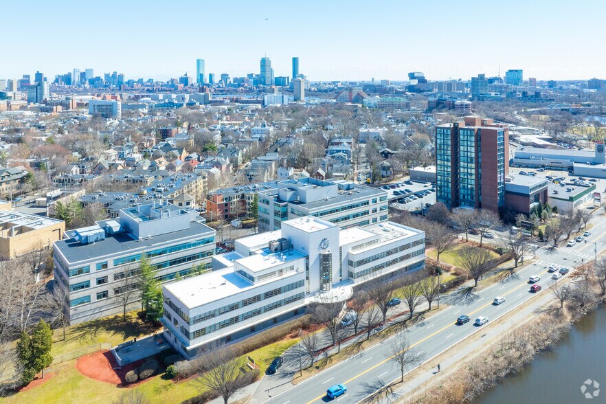 More Photos Of 784 Memorial Dr, Cambridge Office For Lease