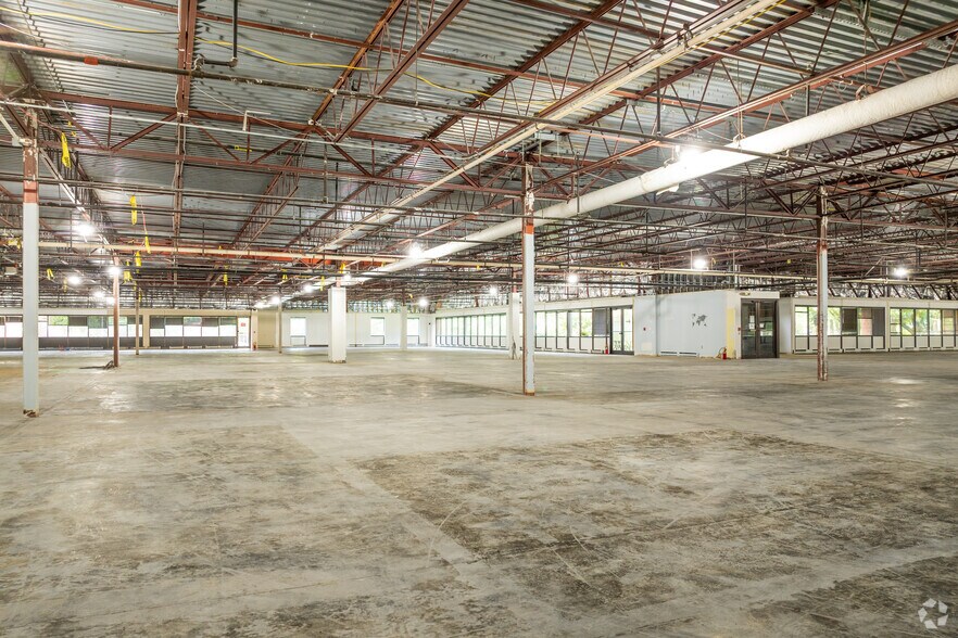 More Photos Of 307 College Rd E, Princeton Research And Development For Lease
