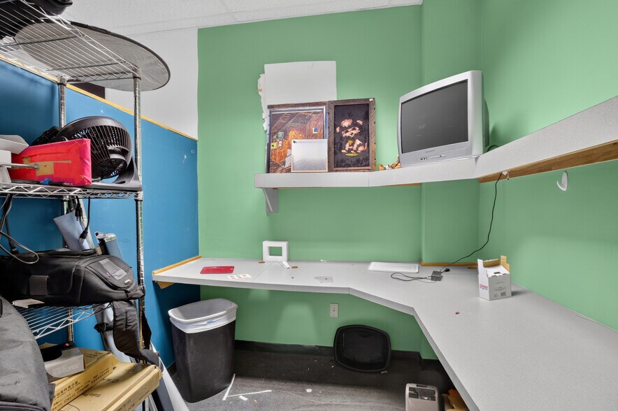 More Photos Of 1118 E Columbia Ave, Philadelphia Office For Lease