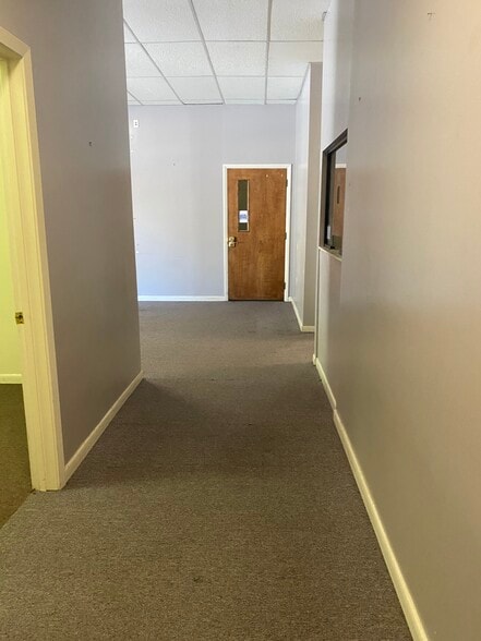 More Photos Of 1102 Smith Ave, Thomasville Flex For Lease