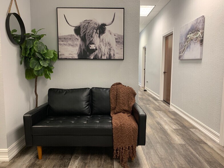 More Photos Of 3937 Tampa Rd, Oldsmar Medical For Lease