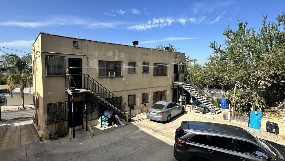 More Photos Of 3109 George St, Los Angeles Apartments For Sale