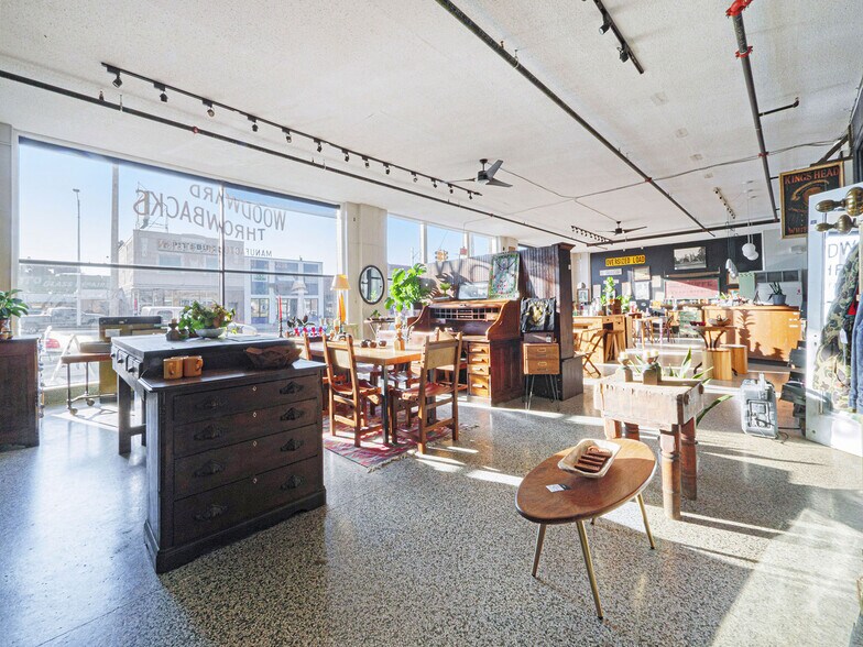 More Photos Of 11500 Joseph Campau St, Hamtramck Auto Dealership For Sale