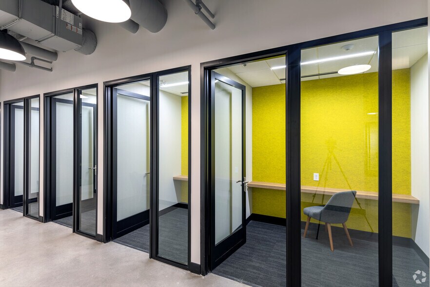 More Photos Of 3540 Toringdon Way, Charlotte Coworking Space