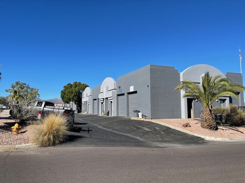More Photos Of 17252 E Falcon Dr, Fountain Hills Warehouse For Lease