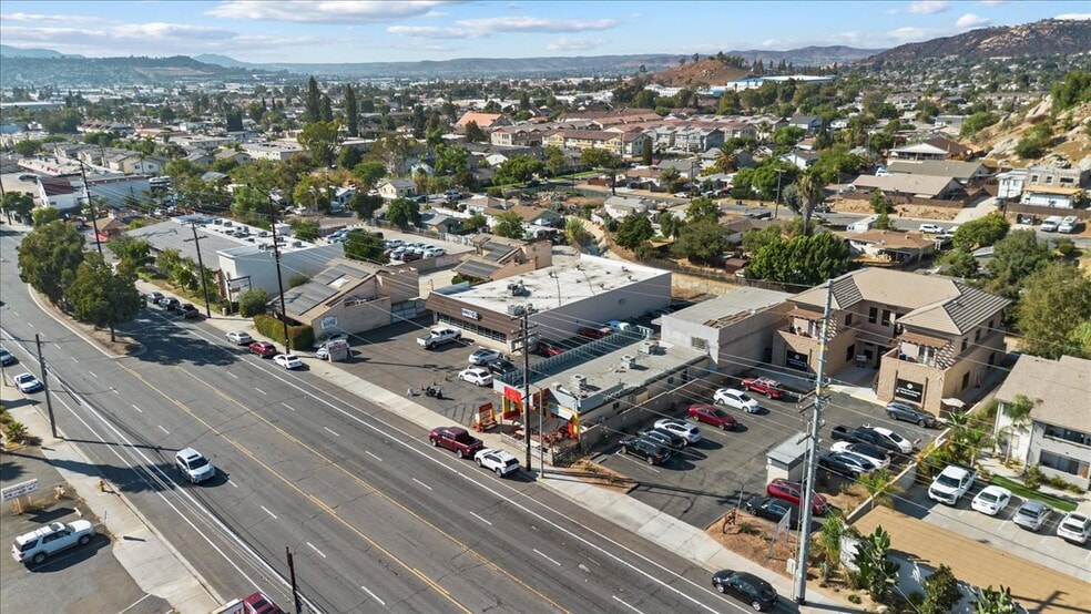 More Photos Of 1022-28 Broadway, El Cajon Storefront Retail Residential For Lease
