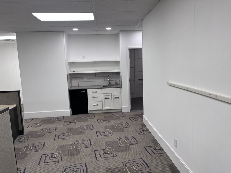 More Photos Of 239 Haywood Rd, Asheville Office For Lease