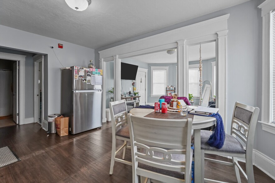 More Photos Of 47 Mary St, Pawtucket Apartments For Sale