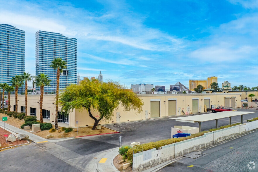 More Photos Of 3485 W Harmon Ave, Las Vegas Warehouse For Lease