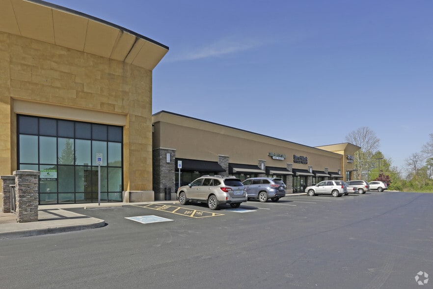 More Photos Of 7531-7569 Barnett Way, Powell General Retail For Lease