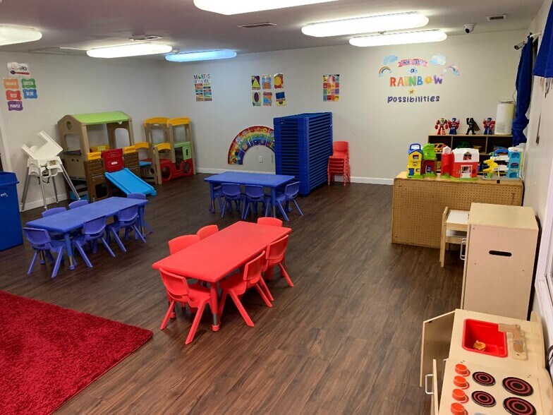 More Photos Of 5006 McEver Rd, Oakwood Daycare Center For Sale
