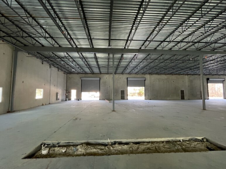 More Photos Of 176 Enterprise Pkwy, Boerne Unknown For Lease