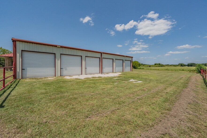 More Photos Of 4444 FM 933, Whitney Flex For Sale