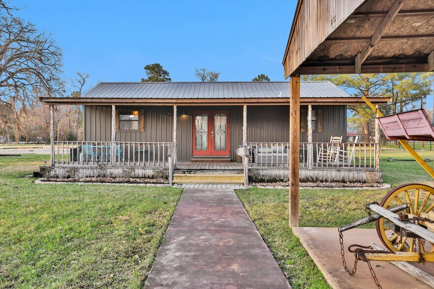More Photos Of Wedding Venue, Conroe Lodge Meeting Hall For Sale