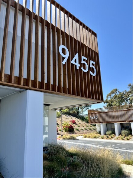 More Photos Of 9445 Farnham St, San Diego Loft Creative Space For Lease